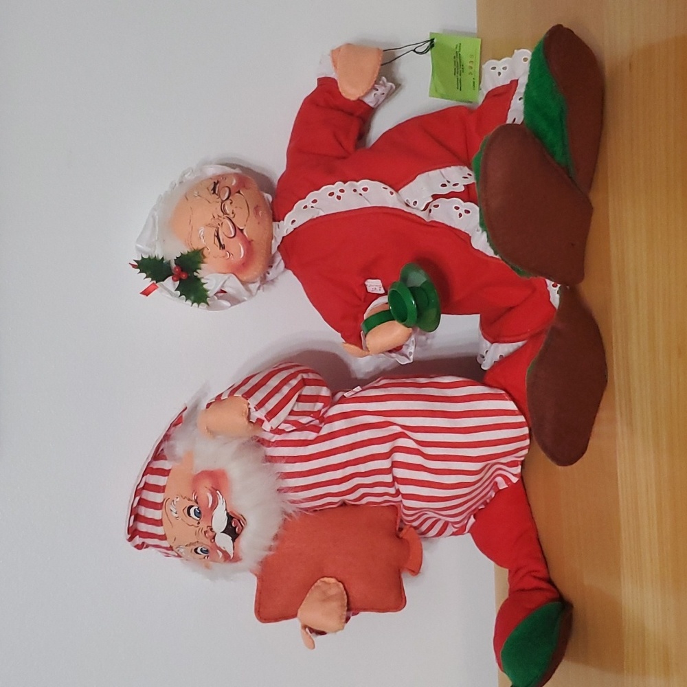 Vintage Annalee Doll 19" Mr & Mrs Santa Claus in PJ's